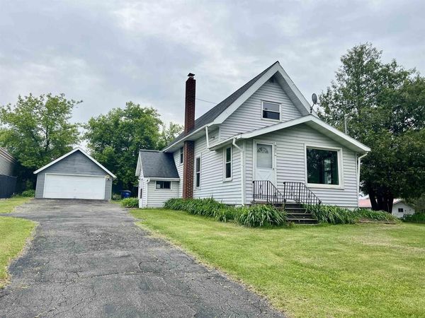 400 GENESEE STREET, Wittenberg, WI 54499