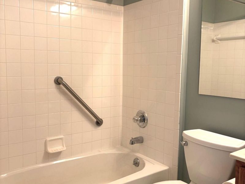 2120 Castlebar Court, Unit 202, Crescent Springs, KY 41017 Photo 21