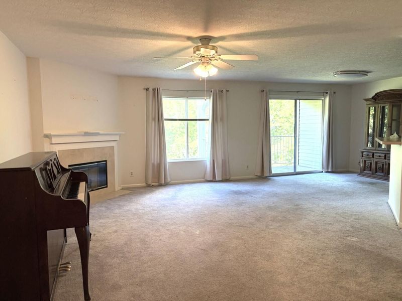 2120 Castlebar Court, Unit 202, Crescent Springs, KY 41017 Photo 3