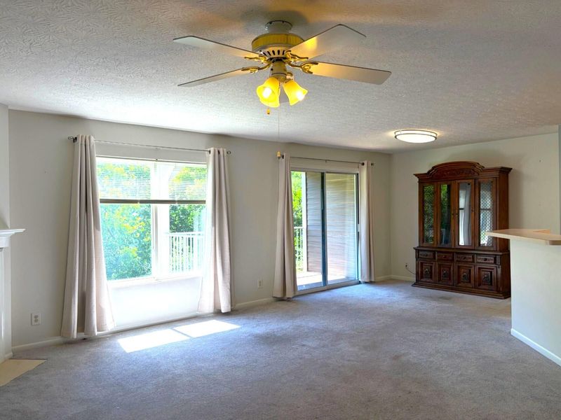 2120 Castlebar Court, Unit 202, Crescent Springs, KY 41017 Photo 4