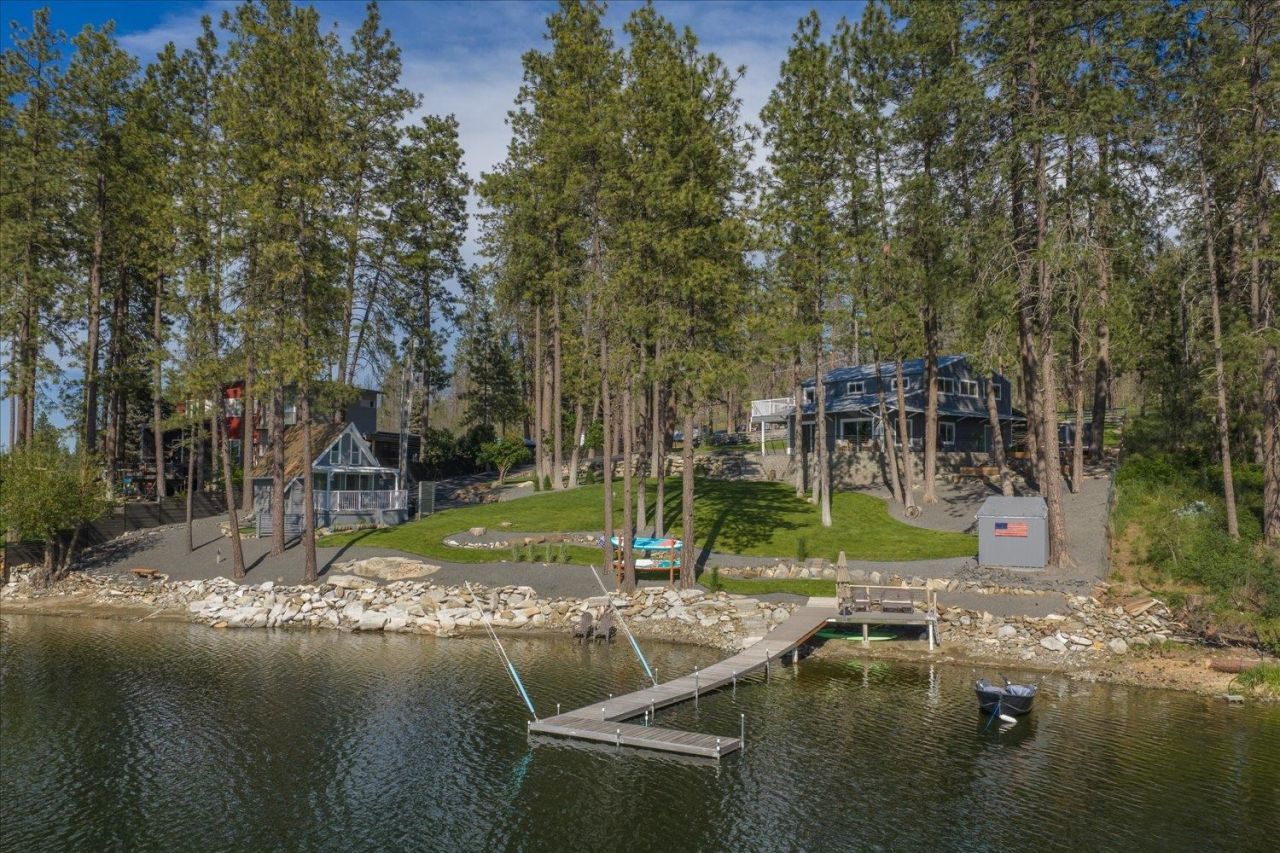 9510 S Silver Lake Rd, Medical Lake, WA 99022 Main Photo