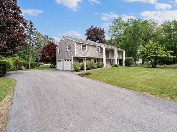 2 Harding Road, Portsmouth, NH 03801