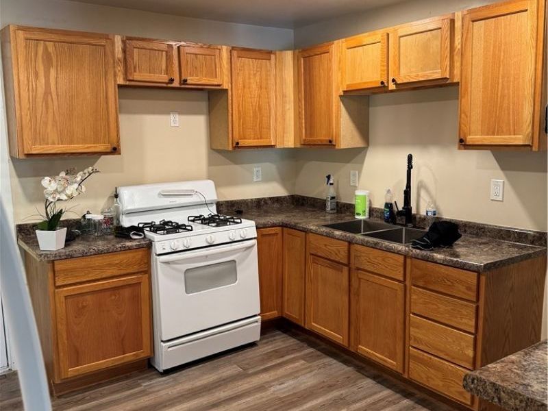 9518 Benham Avenue, Cleveland, OH 44105 Photo 5