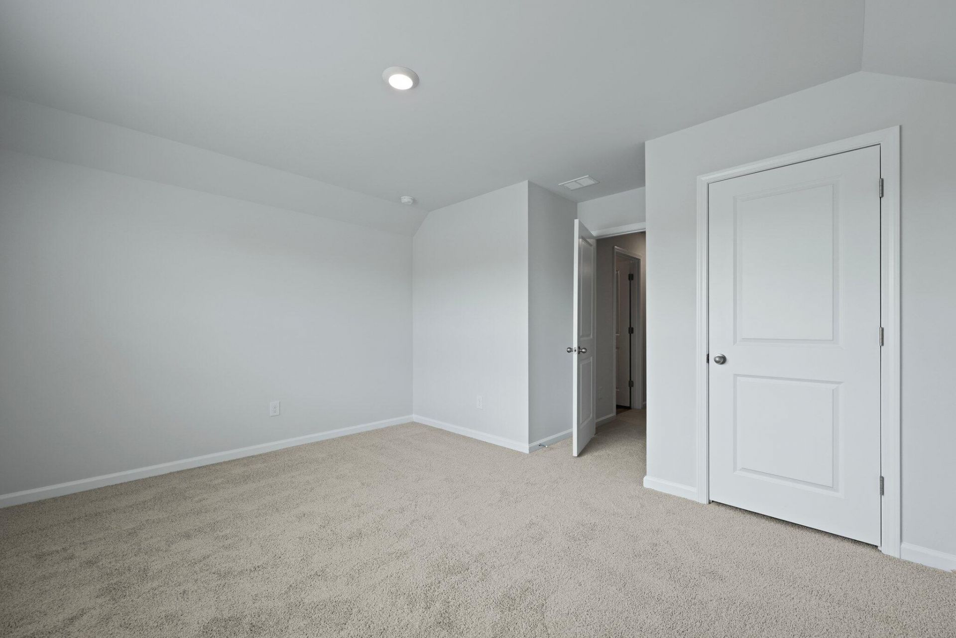 105 Midmills Lane Photo 34