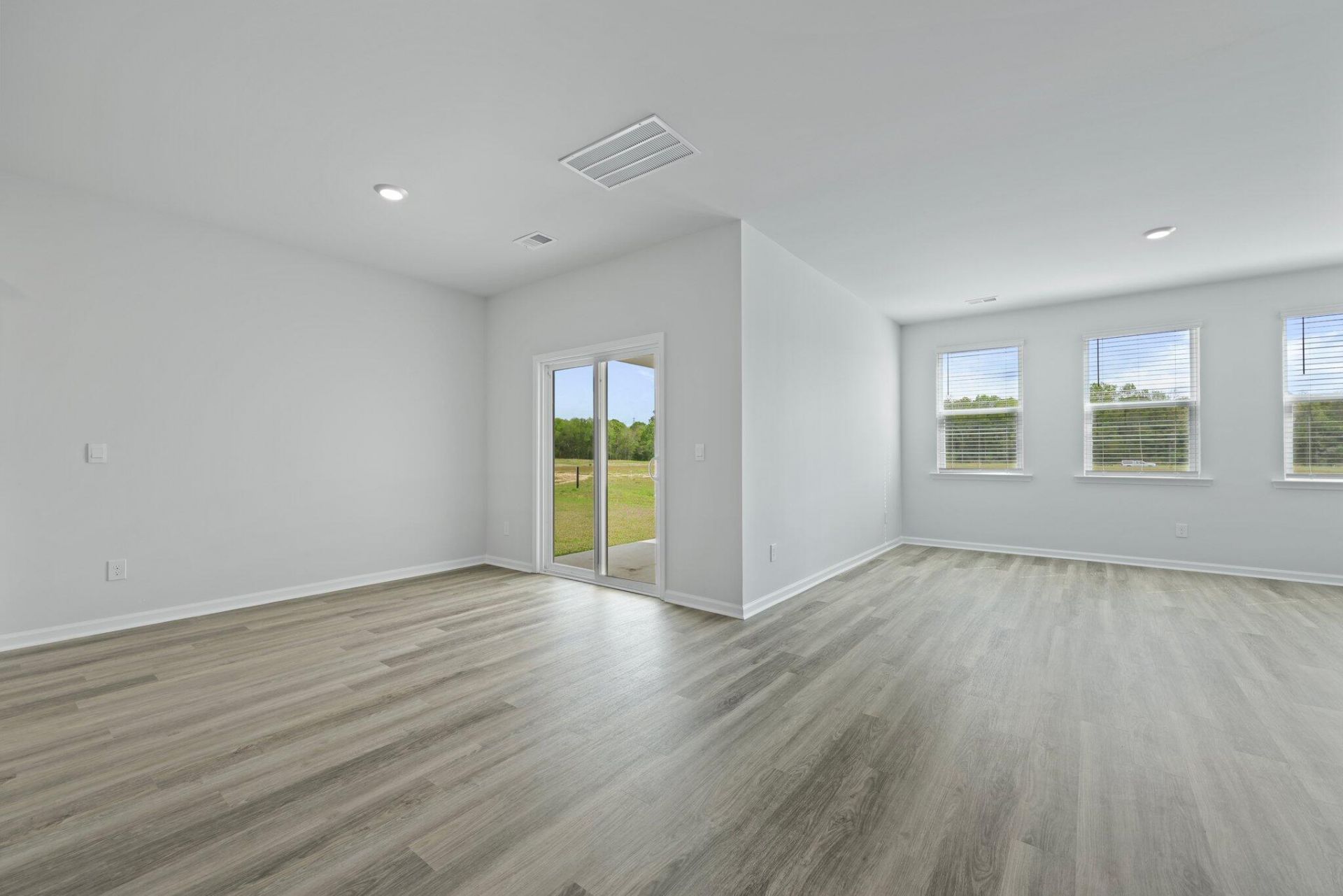 105 Midmills Lane Photo 5