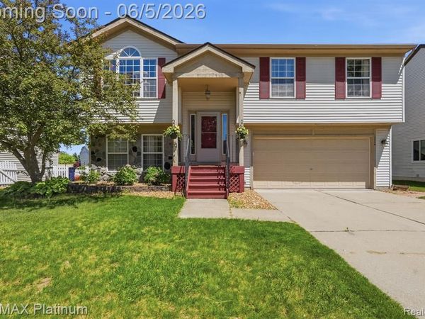 1714 Newgate Lane, Hartland Twp, MI 48843