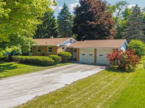 9144 Walnut Drive, Northfield Twp, MI 48189