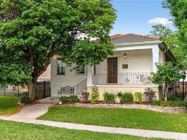 6723 VICKSBURG Street , New Orleans, LA 70124