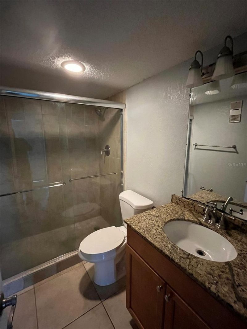 2610 Coconut Bay Ln Lane , Unit 734 (3D), Sarasota, FL 34237 Photo
