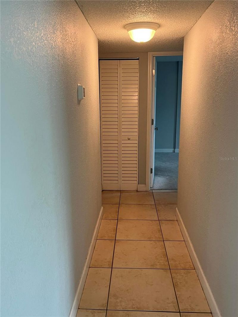 2610 Coconut Bay Ln Lane , Unit 734 (3D), Sarasota, FL 34237 Photo