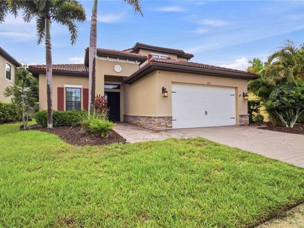 1090 BRADBERRY DRIVE , NOKOMIS, FL 34275