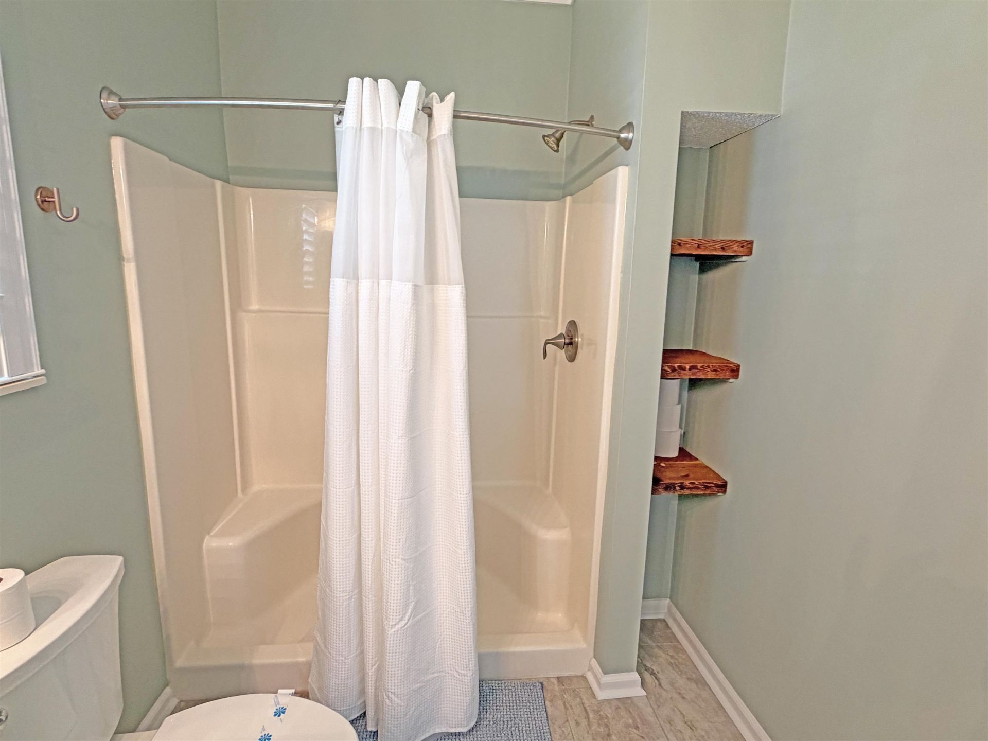 1019 Hickory Dr. Photo 20