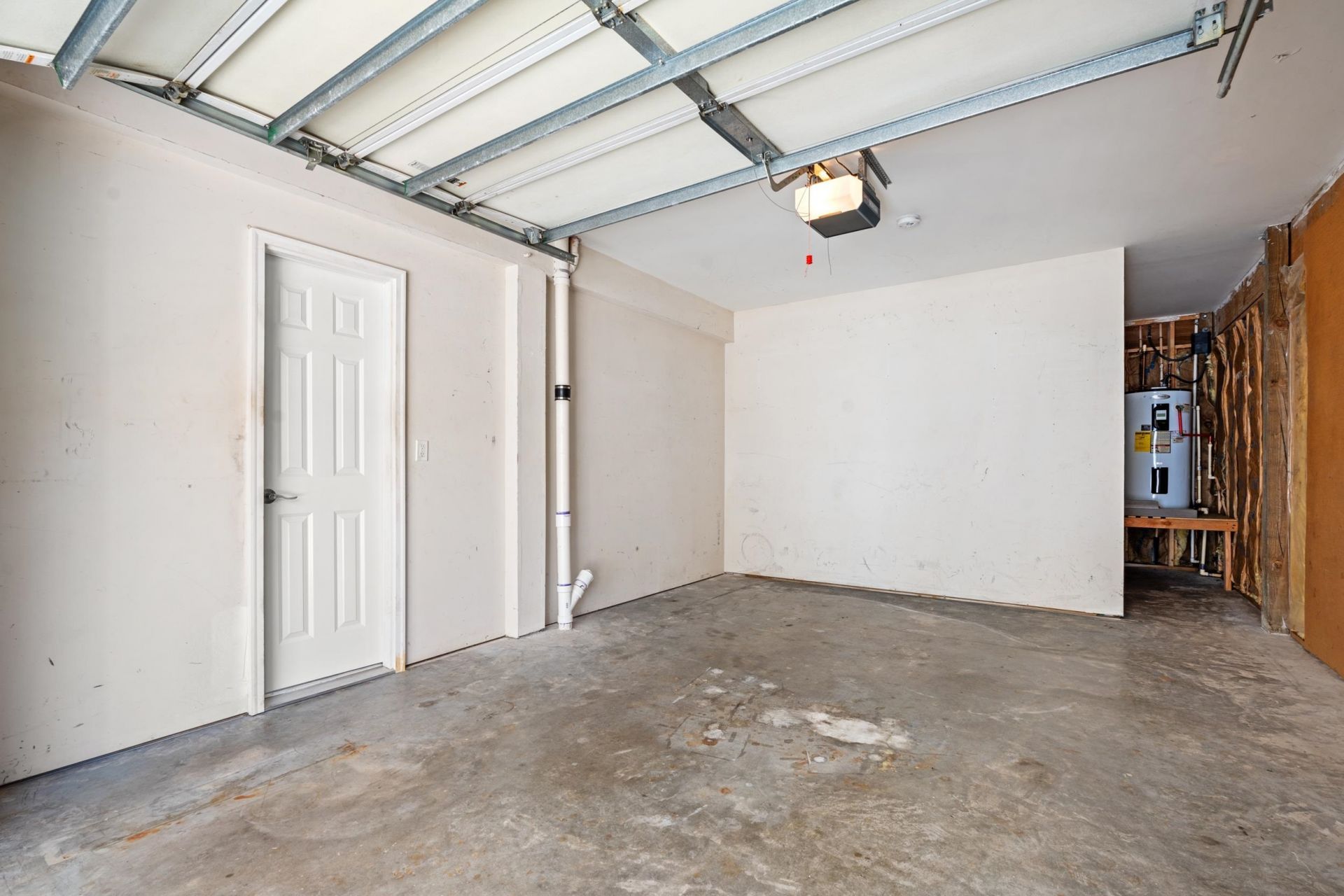 1019 Hickory Dr. Photo 31