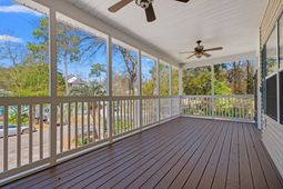 1019 Hickory Dr. photo 4