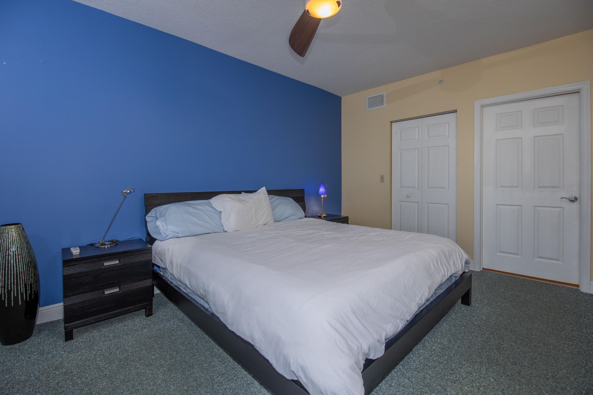 511 Lucerne Avenue, Unit 401, Lake Worth Beach, FL 33460 Photo