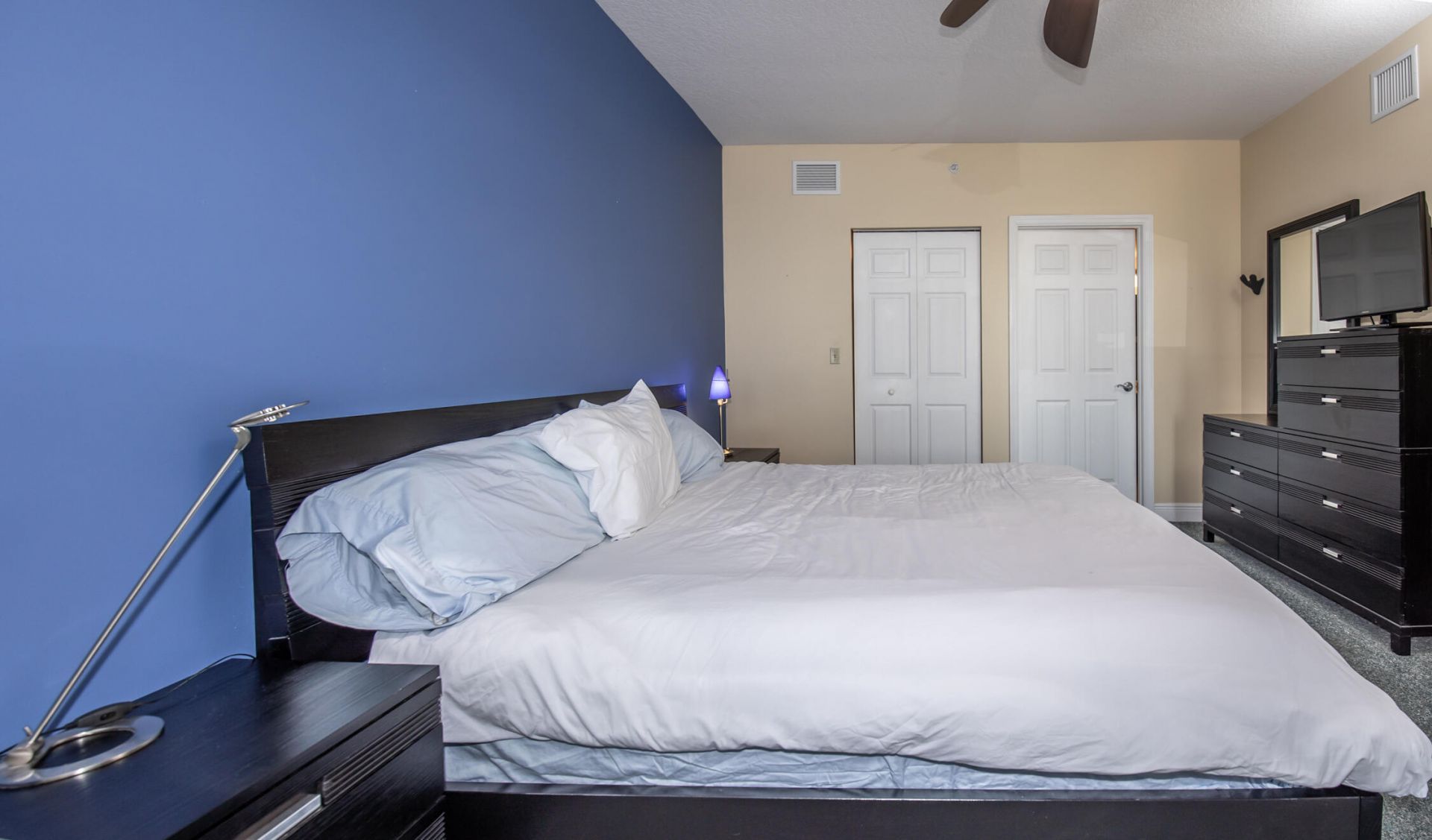 511 Lucerne Avenue, Unit 401, Lake Worth Beach, FL 33460 Photo