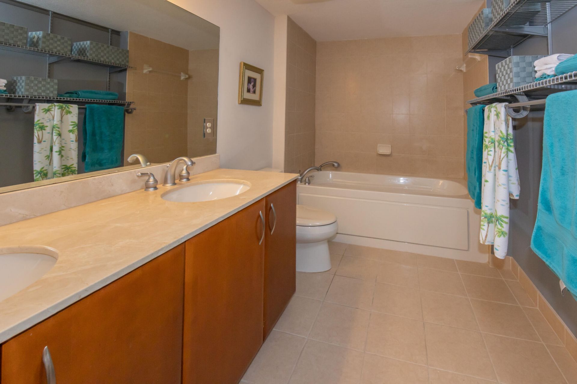 511 Lucerne Avenue, Unit 401, Lake Worth Beach, FL 33460 Photo