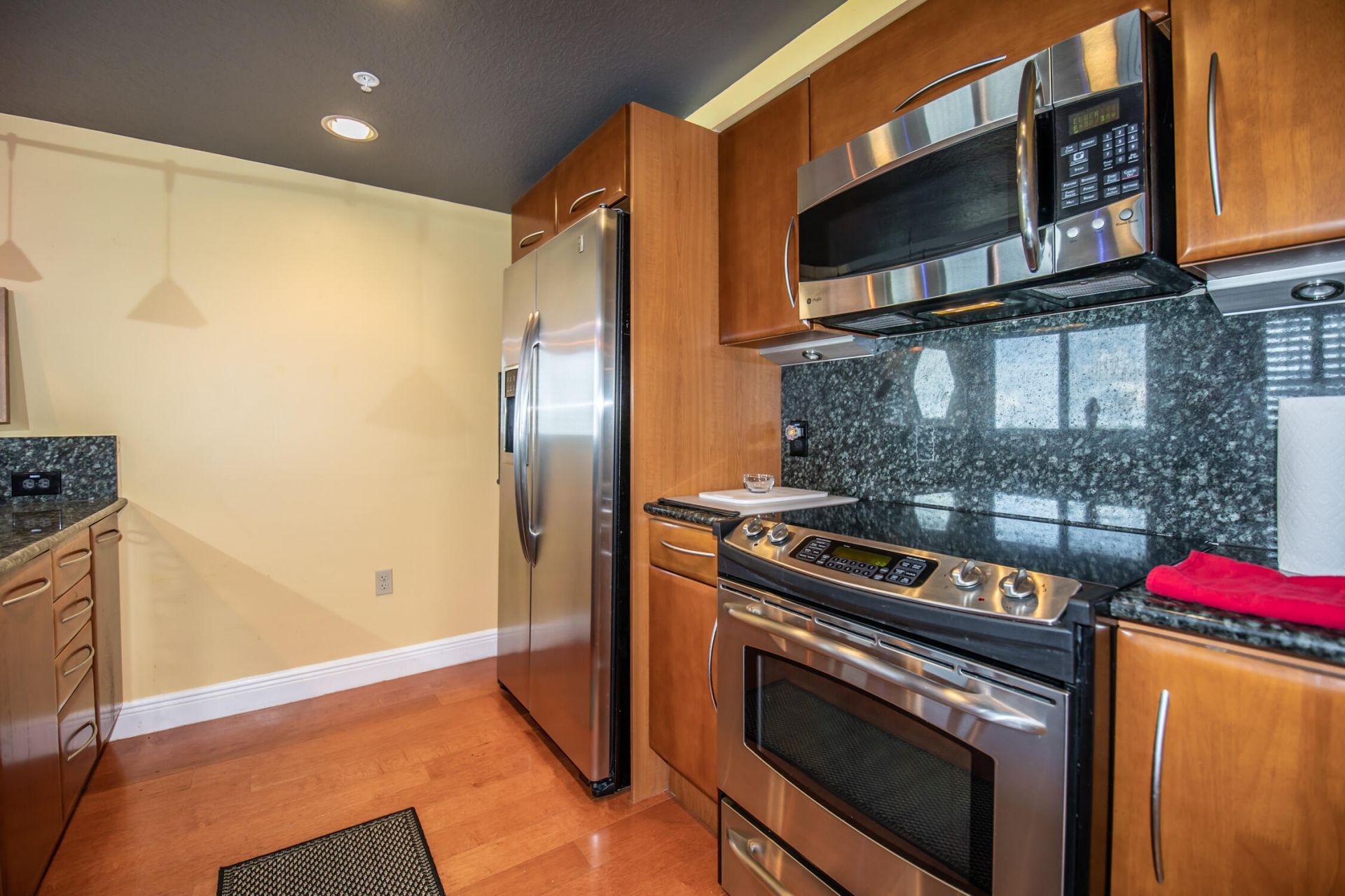 511 Lucerne Avenue, Unit 401, Lake Worth Beach, FL 33460 Photo