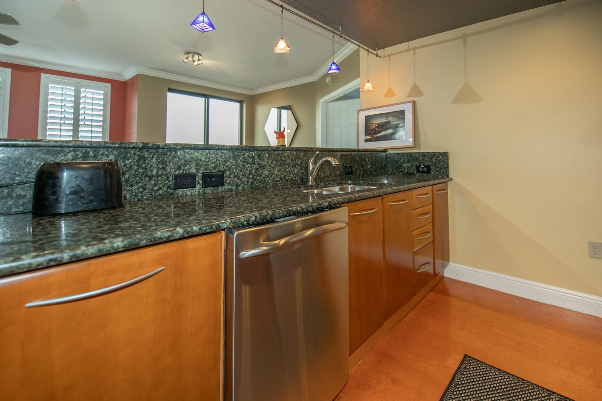 511 Lucerne Avenue, Unit 401, Lake Worth Beach, FL 33460 Photo