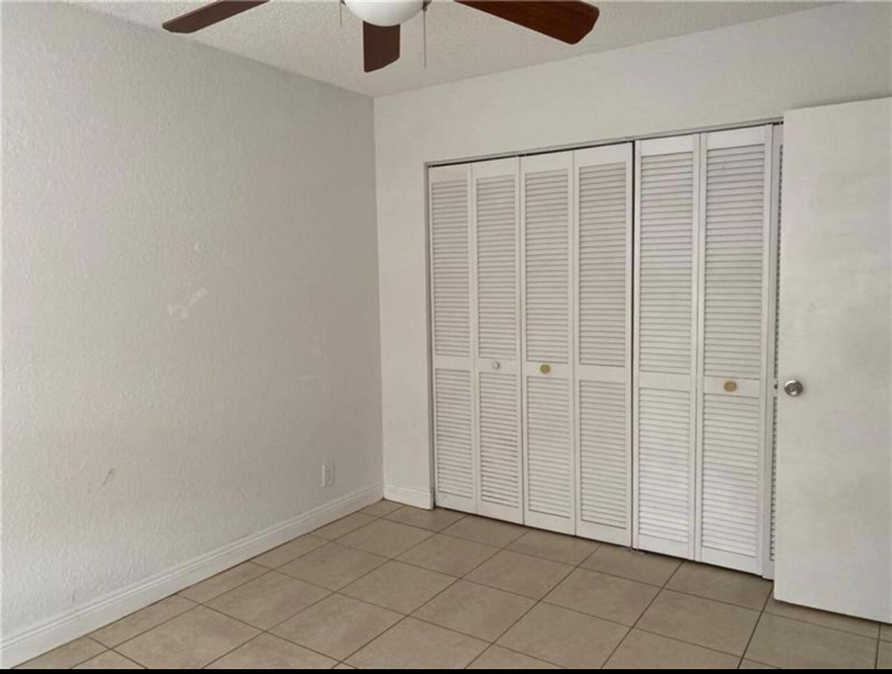 1455 Lake Crystal Drive, Unit H, West Palm Beach, FL 33411 Photo