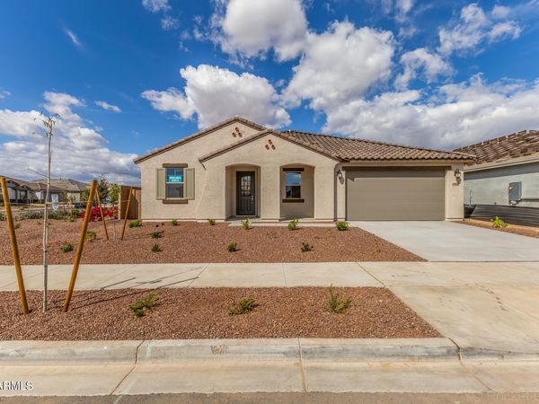 17458 W SAGUARO VISTA Drive, Surprise, AZ 85387