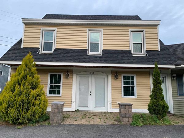153 Lafayette Road, Unit 1 Top Floor, Hampton Falls, NH 03844