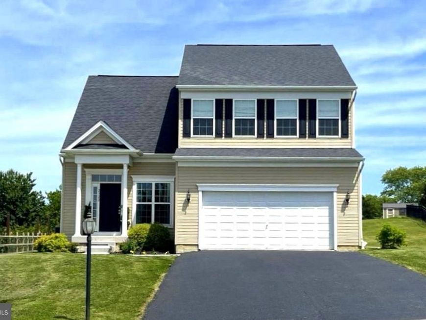 2322 Water Garden Drive, Hanover, PA 17331 Main Photo