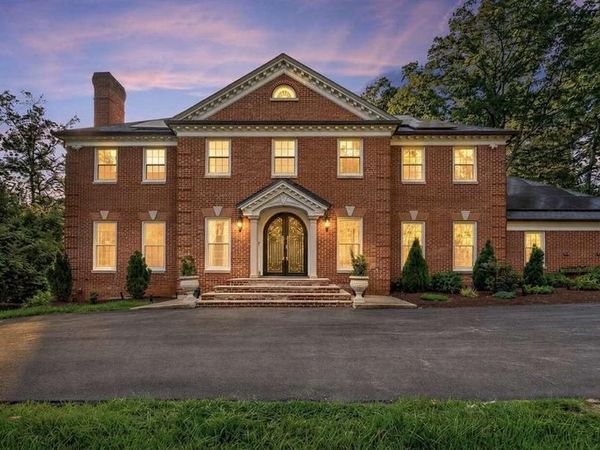 10900 TARA ROAD, ROCKVILLE, MD 20854