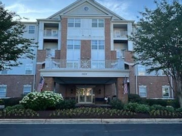 2604 CHAPEL LAKE DRIVE, Unit 104, GAMBRILLS, MD 21054