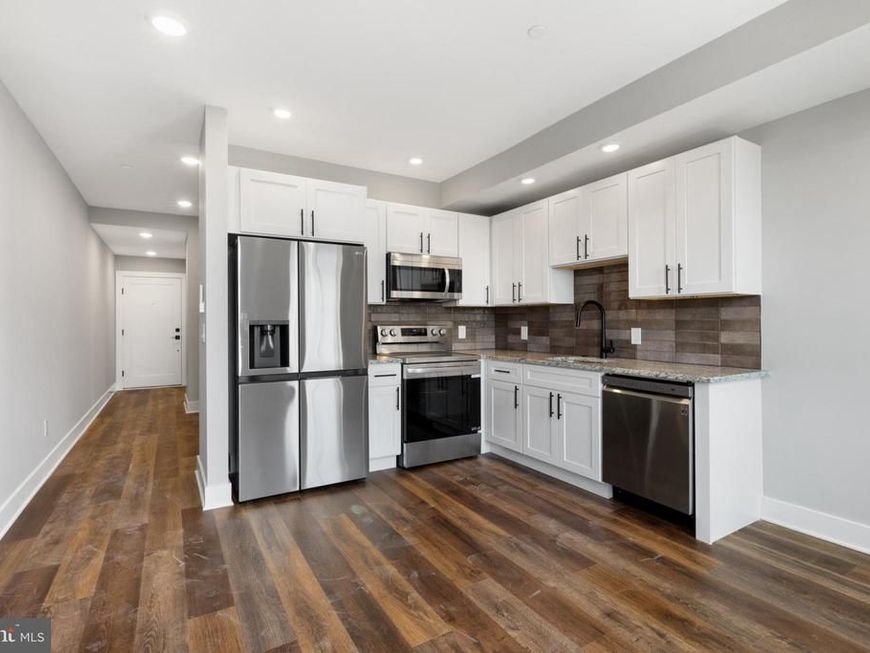 1924 N Front Street, Unit 204, Philadelphia, PA 19122 Main Photo