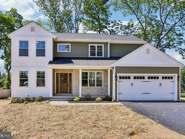 218 4TH AVENUE, NEWTOWN SQUARE, PA 19073