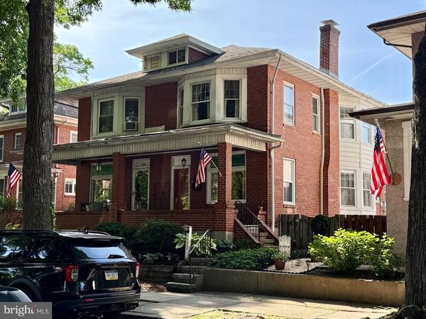 1557 DAUPHIN AV, WYOMISSING, PA 19610