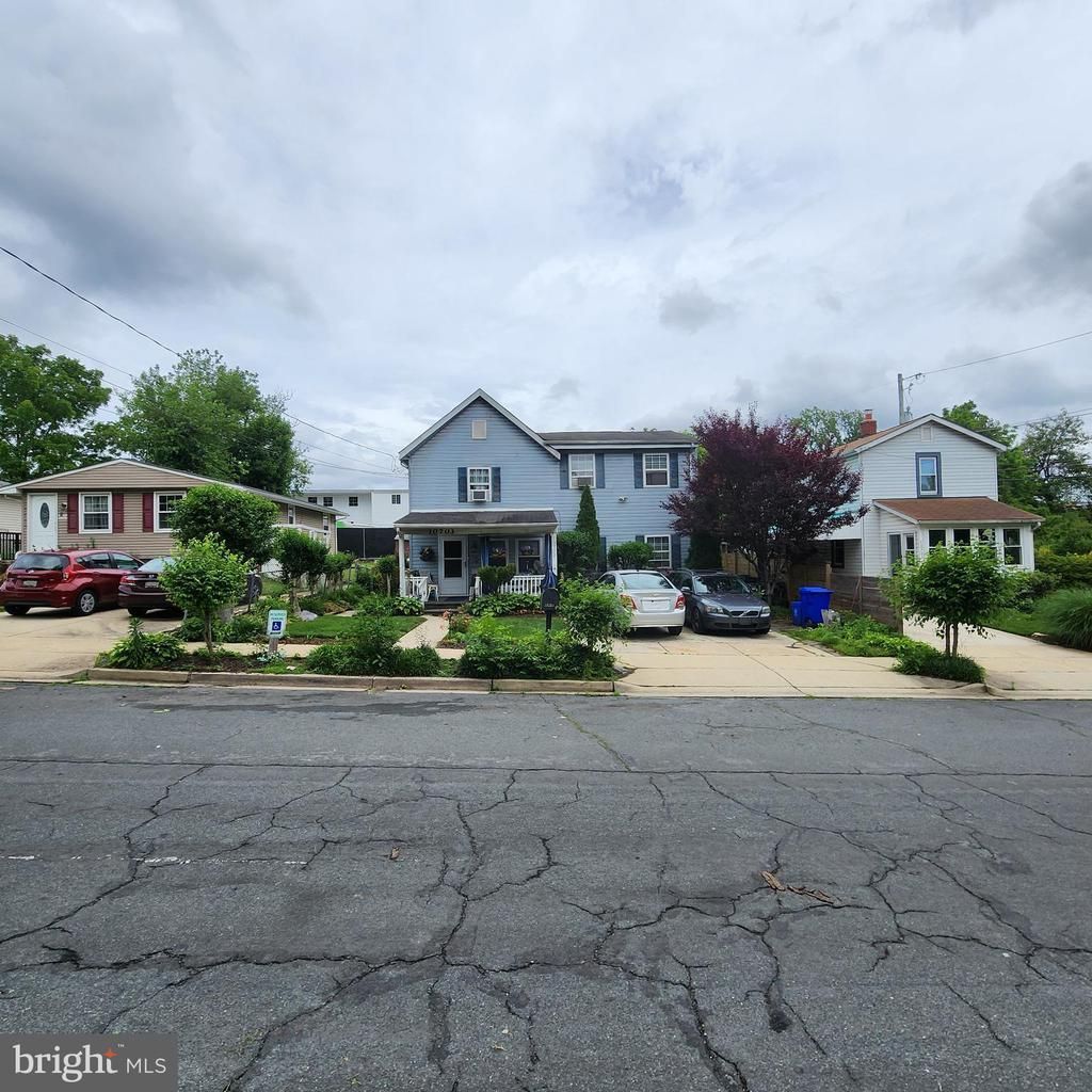 10703 Shaftsbury Street, Kensington, MD 20895 Main Photo