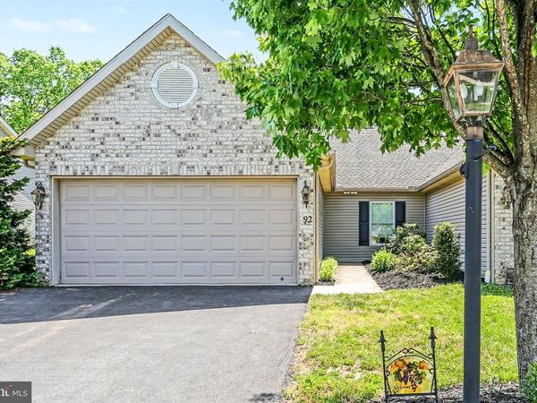 92 KESWICK DRIVE, MECHANICSBURG, PA 17050