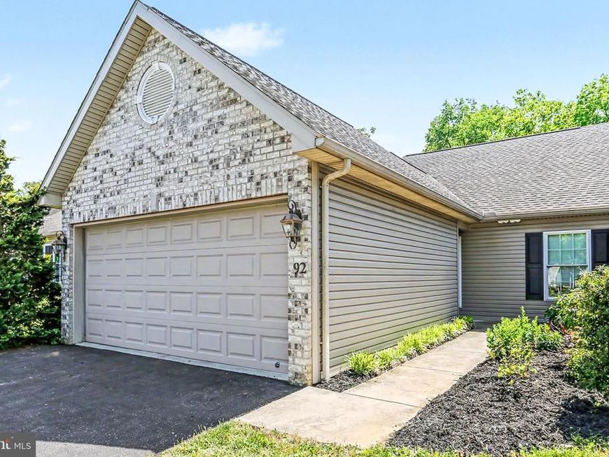 92 Keswick Drive, Mechanicsburg, PA 17050 Main Photo