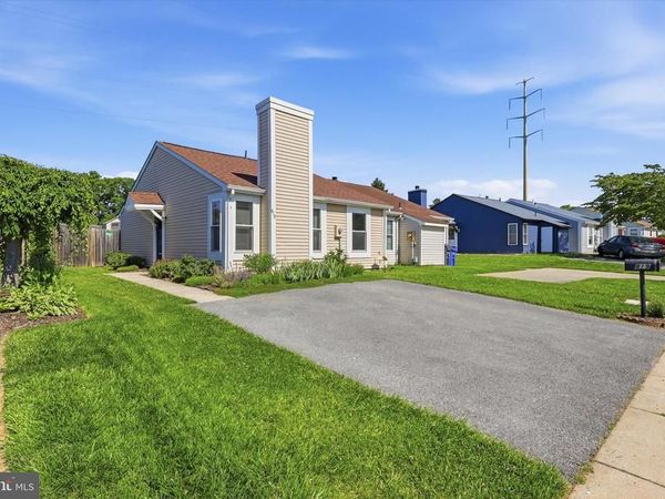 819 CHADWICK CIRCLE, FREDERICK, MD 21701