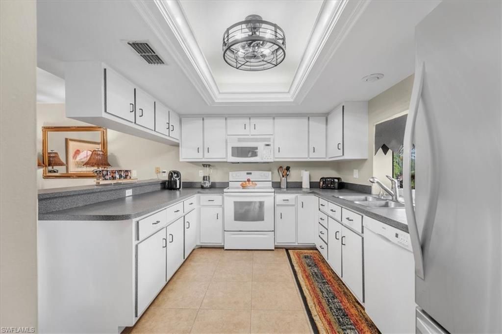 5510 SW 4th Pl , Unit 305, Cape Coral, FL 33914 Photo
