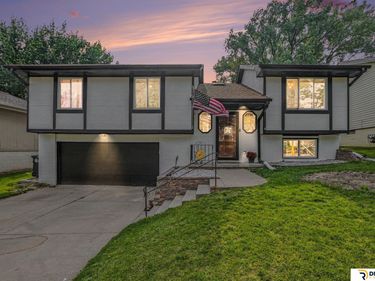 6318 N 112 Circle, Omaha, NE 68164