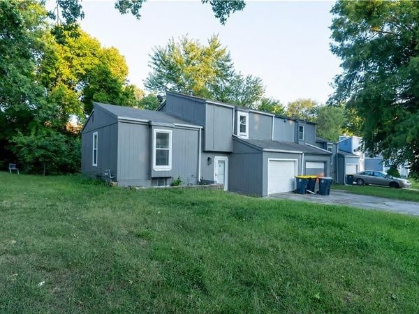 9525 Manning Avenue, Kansas City, MO 66134