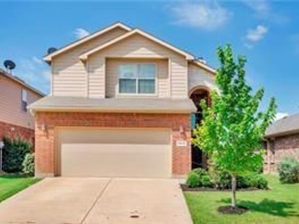 2613 Bretton Wood Drive, Fort Worth, TX 76244