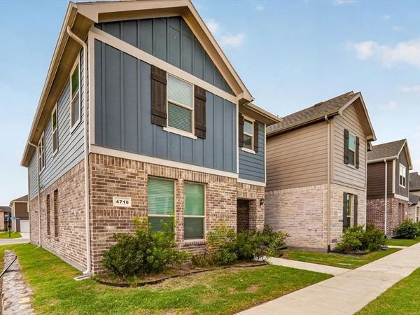 4716 Stunning Pathway, Haltom City, TX 76117