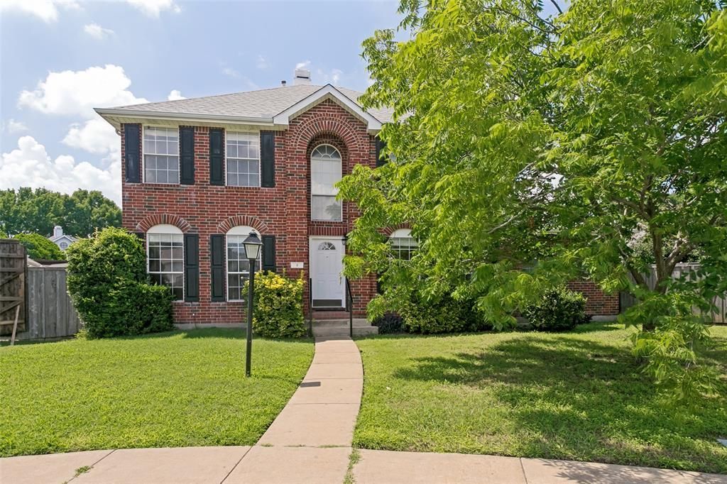 2 Oxford Circle, Allen, TX 75002 Main Photo