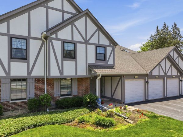 472 Elizabeth Drive , Unit 17-A-R, Wood Dale, IL 60191