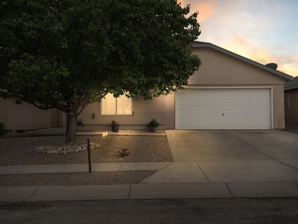 9016 Santa Catalina Avenue NW, Albuquerque, NM 87121