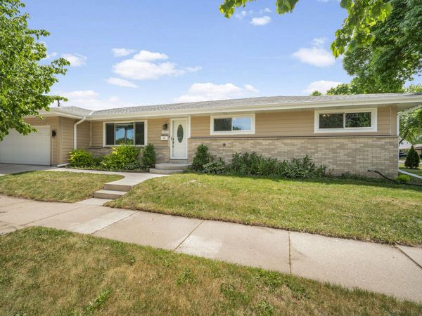 11825 W Washington St, West Allis, WI 53214