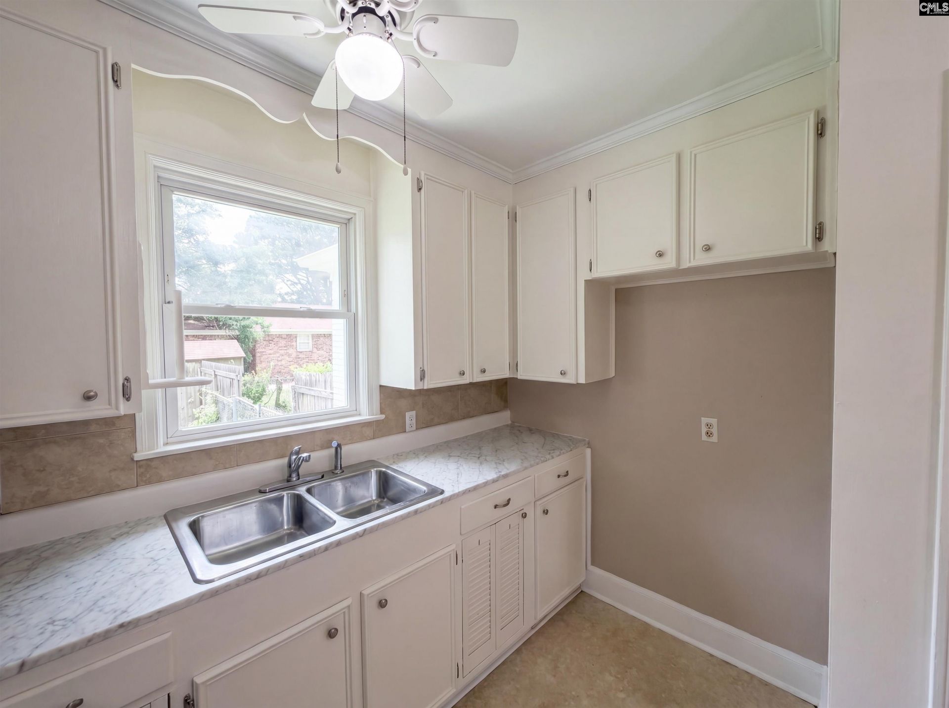 1558 Hazelwood Road  Photo 10