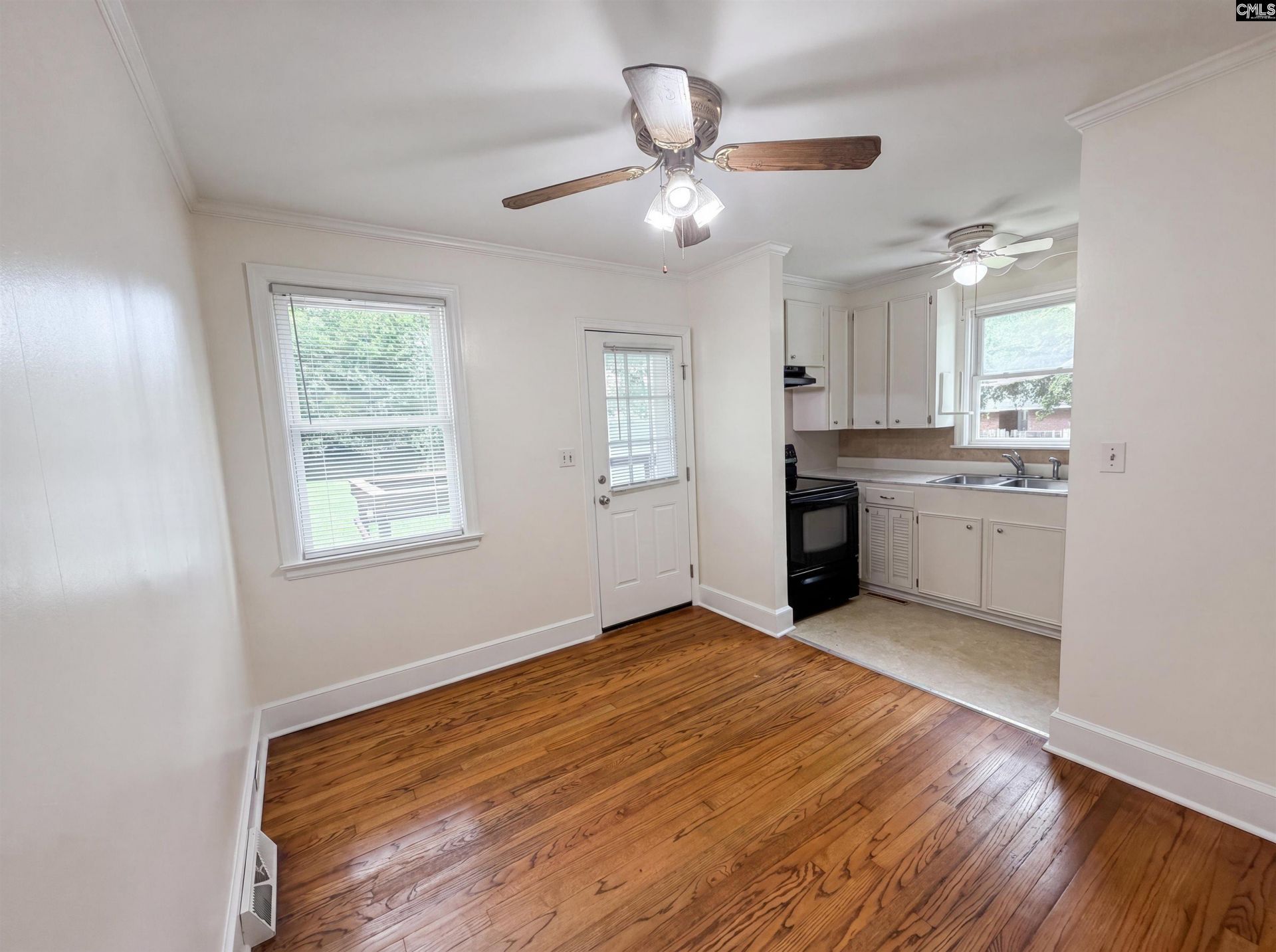 1558 Hazelwood Road  Photo 8