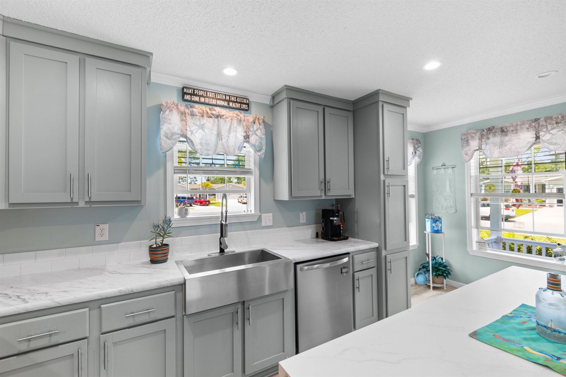 3027 Thoroughfare Ct  Photo 10