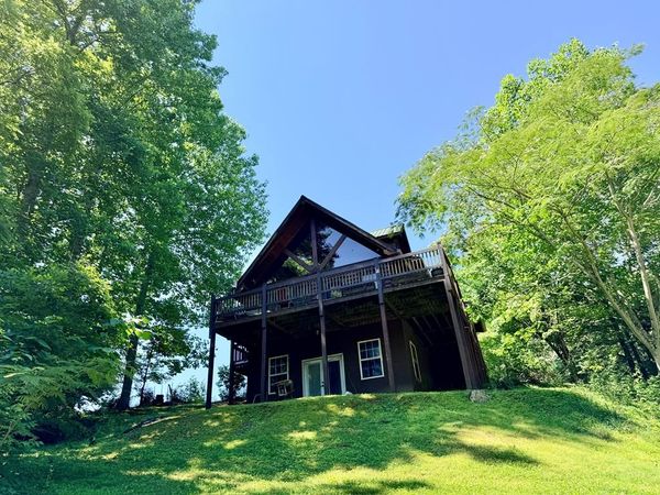1101 Cooper Dr, Alpine, TN 38543