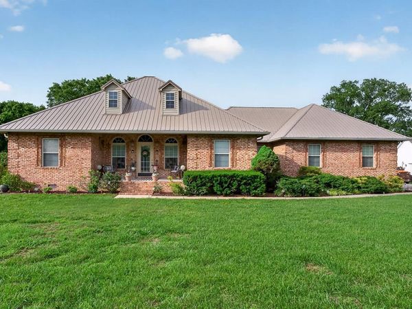 271 Hearthstone Dr., Sparta, TN 38583